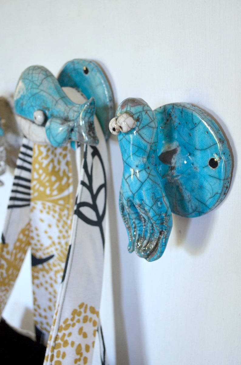 Ganci 2 gancio appendiabiti in ceramica raku medusa azzurro