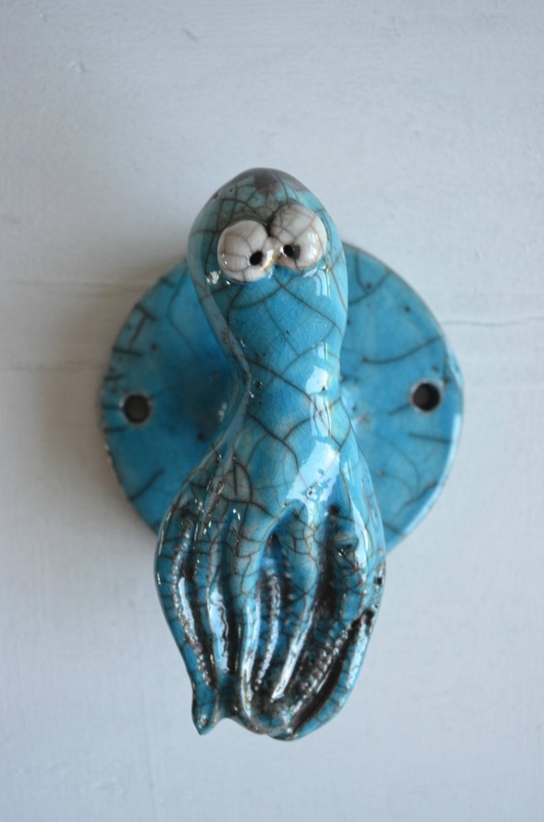 Polpo azzurro gancio appendiabiti in ceramica raku polipo azzurro