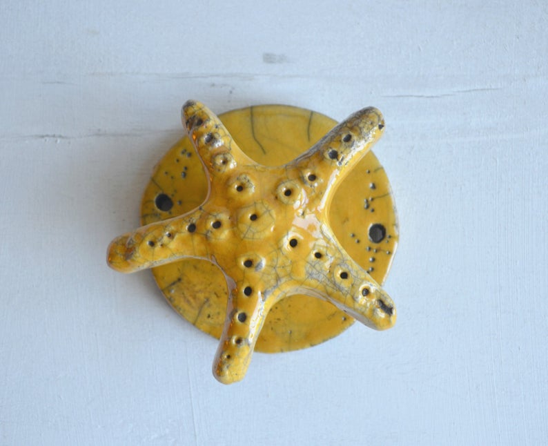 Stella giallo gancio appendiabiti in ceramica raku stella giallo