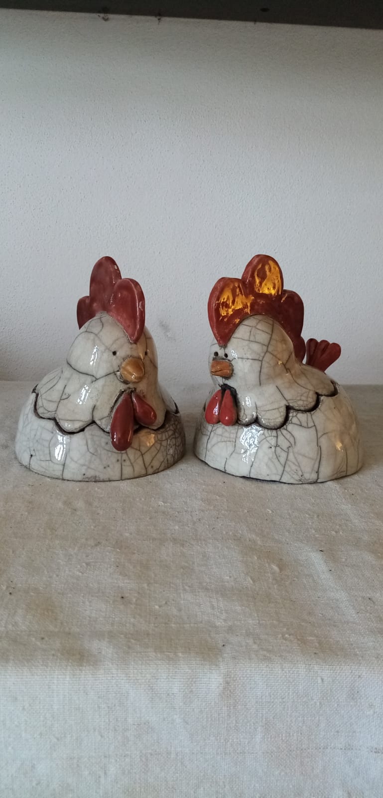 WhatsApp Image 2020-06-25 at 4.20.43 PM gallina porta biscotti in ceramica raku